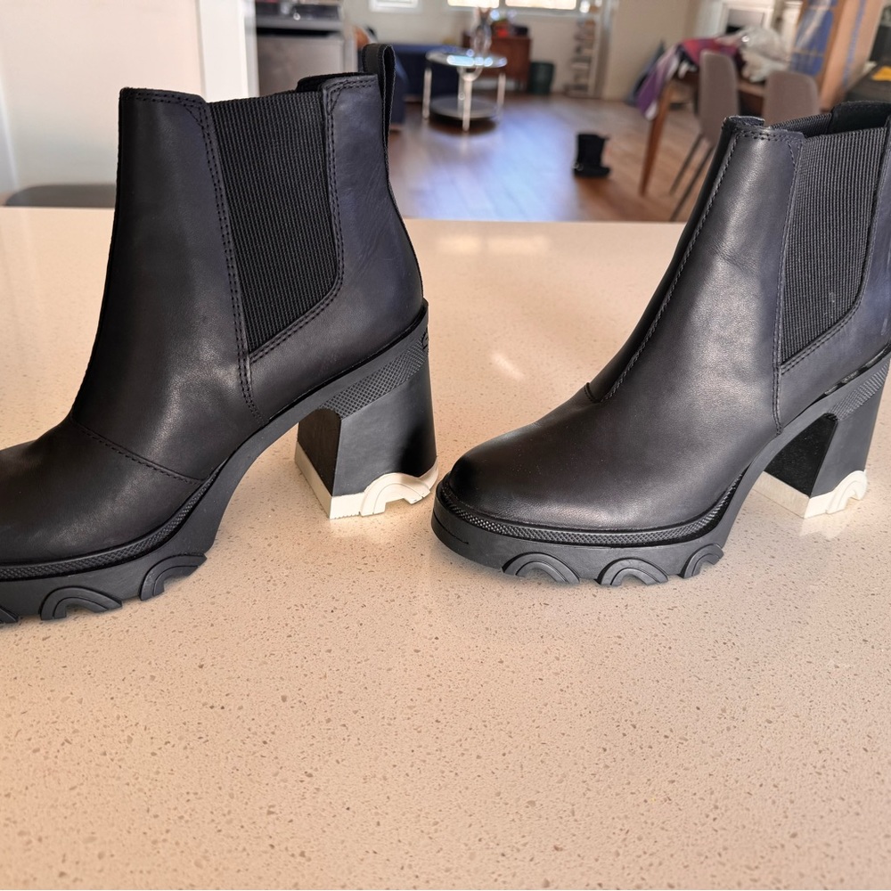 NWOT Sorel WOMEN'S BREX™ HEEL CHELSEA BOOTIE